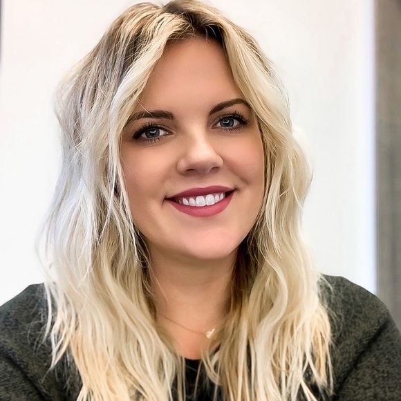 Meet your Posher, Kristin - Picture 1 of 1